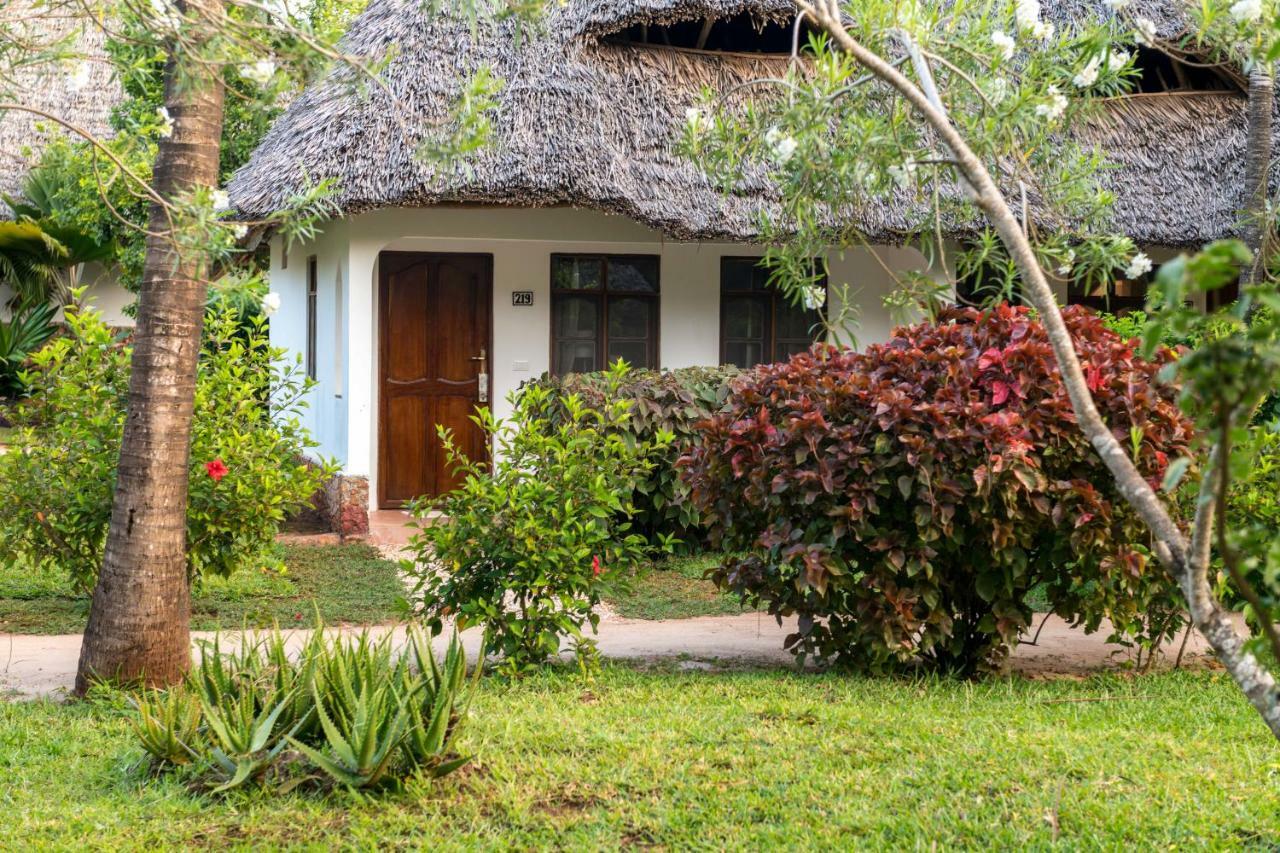 Sandies Baobab Beach Zanzibar Nungwi Buitenkant foto